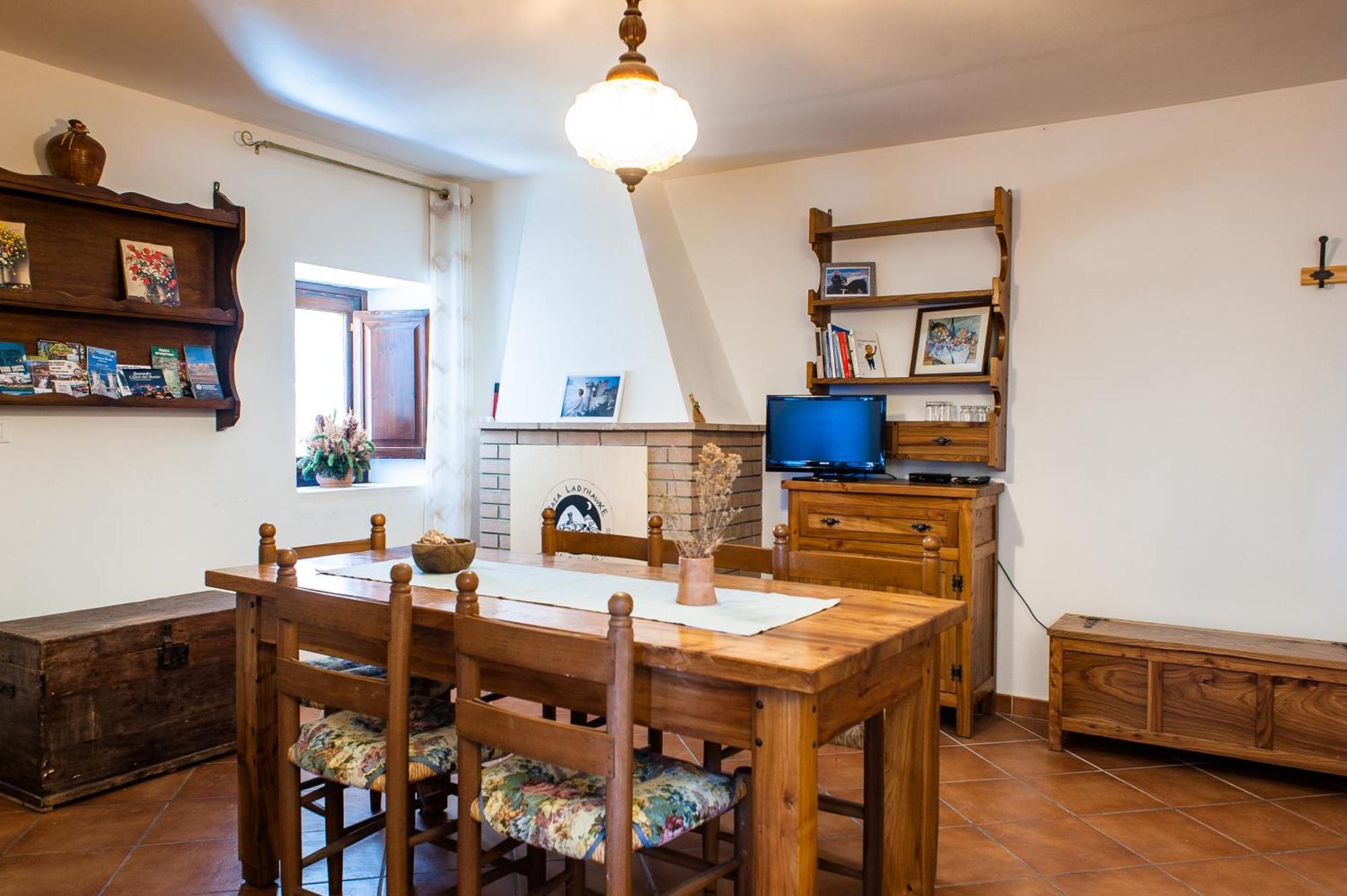 Ferienwohnung Casa Ladyhawke Santo Stefano Di Sessanio Exterior foto