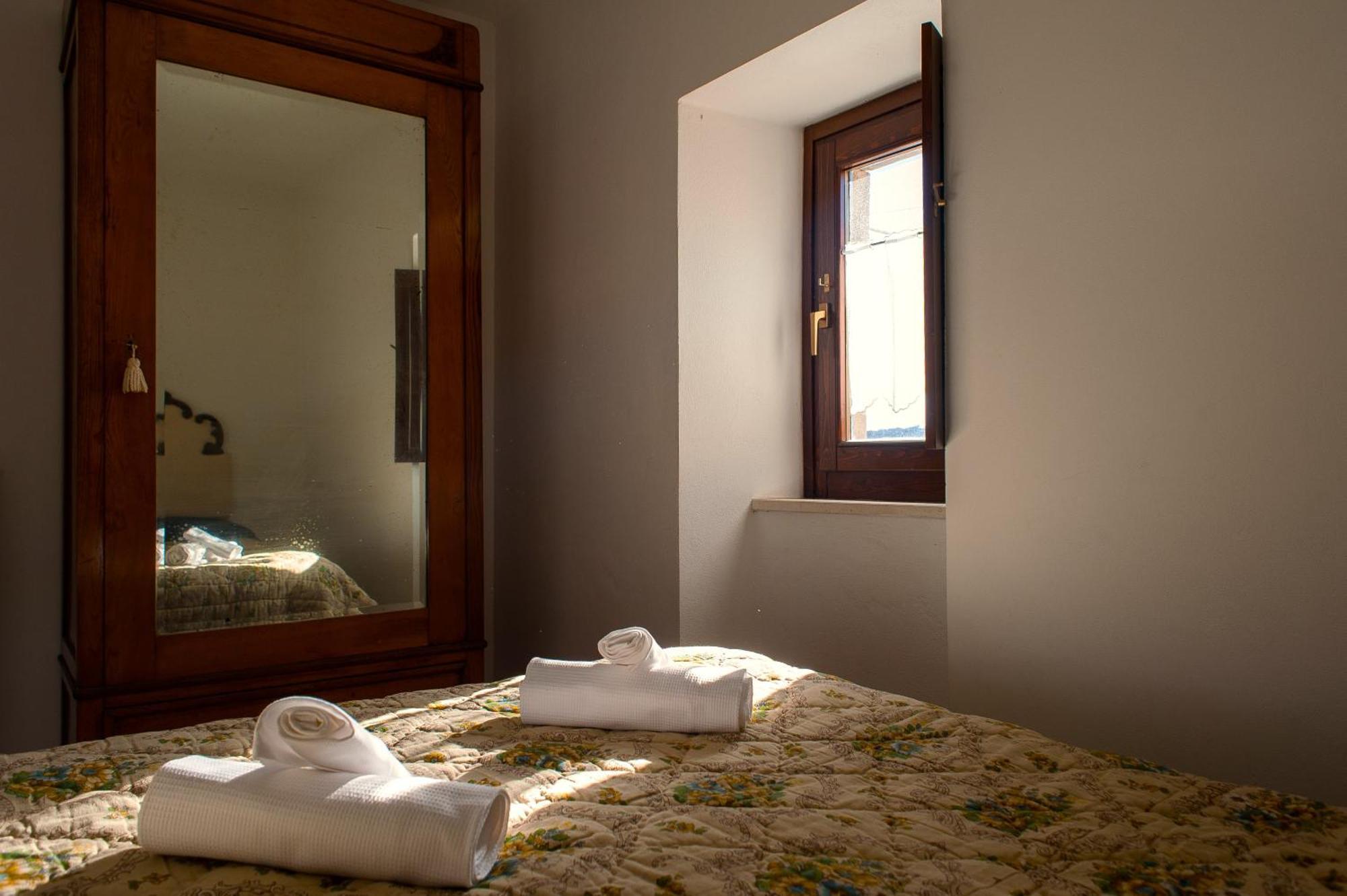 Ferienwohnung Casa Ladyhawke Santo Stefano Di Sessanio Exterior foto