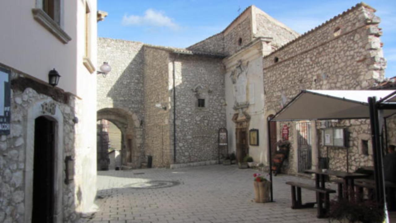 Ferienwohnung Casa Ladyhawke Santo Stefano Di Sessanio Exterior foto